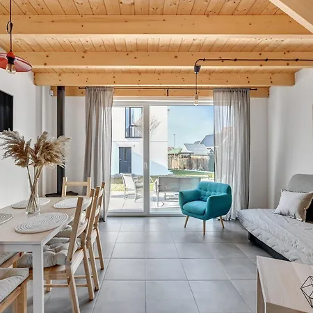 Stodoly Nad Morzem By Downtown *